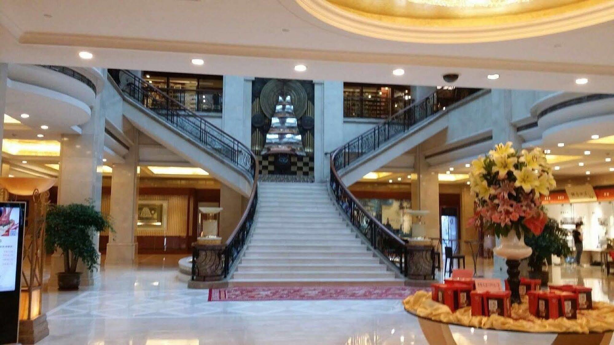 Inn Fine Hotel 大連市 エクステリア 写真